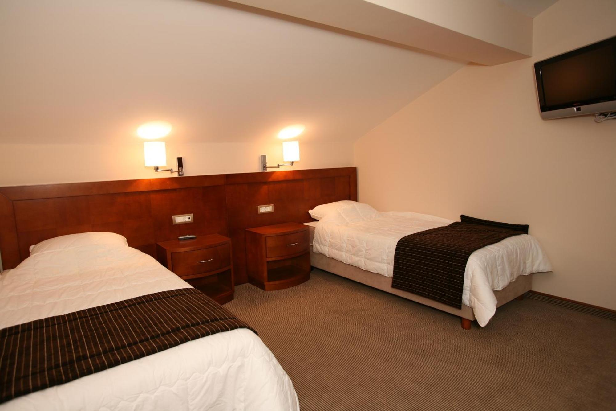 Spa&Wellness Hotel Pinia Malinska Esterno foto