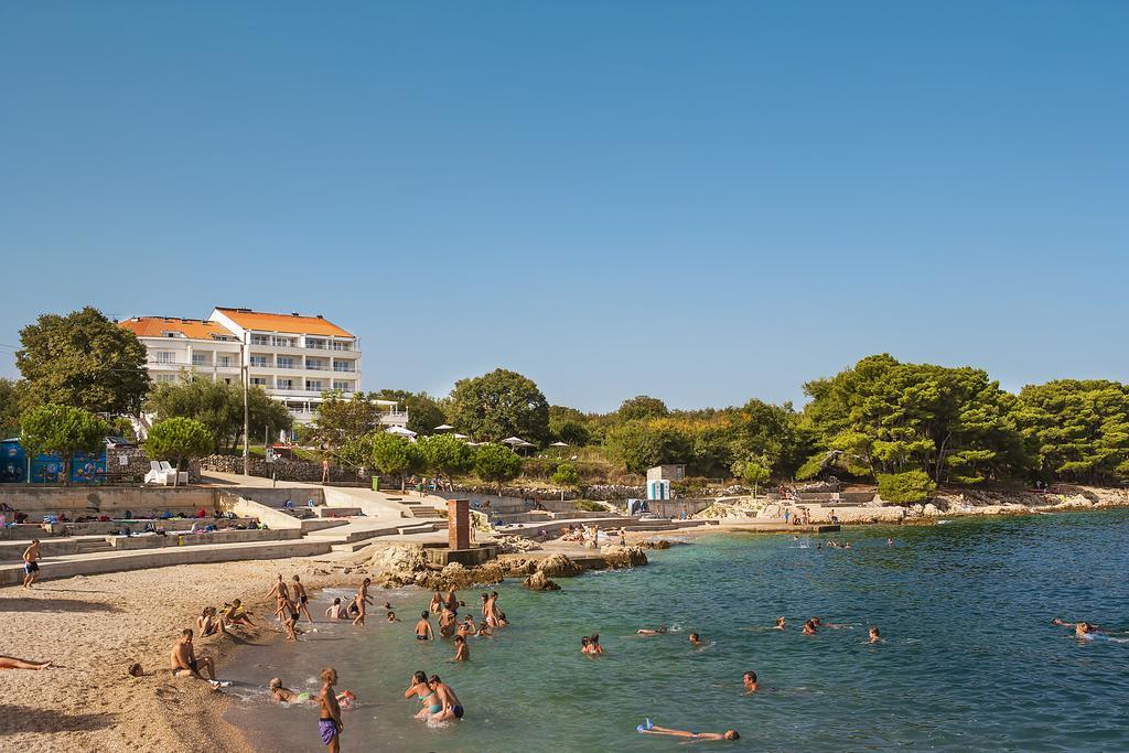 Spa&Wellness Hotel Pinia Malinska Esterno foto