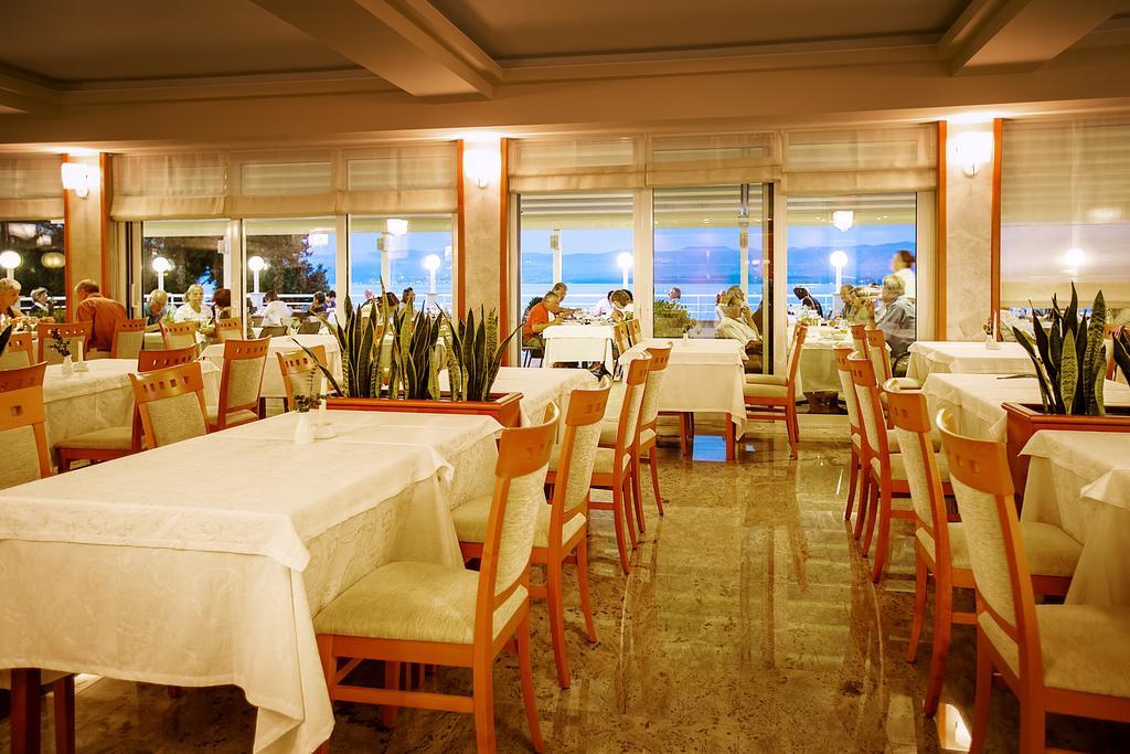 Spa&Wellness Hotel Pinia Malinska Esterno foto