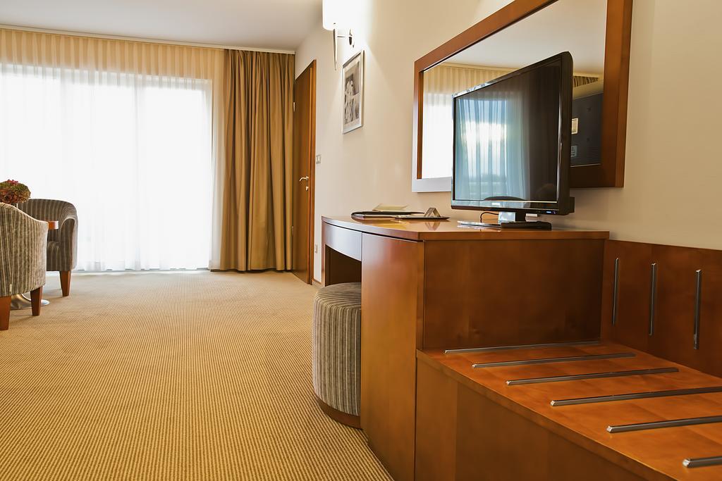Spa&Wellness Hotel Pinia Malinska Camera foto