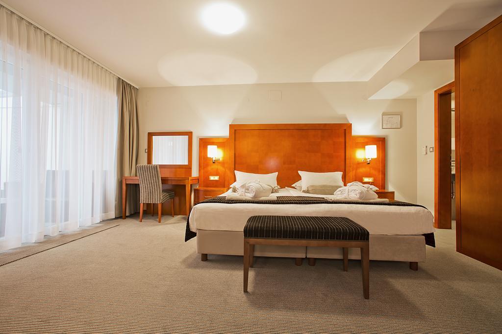 Spa&Wellness Hotel Pinia Malinska Camera foto