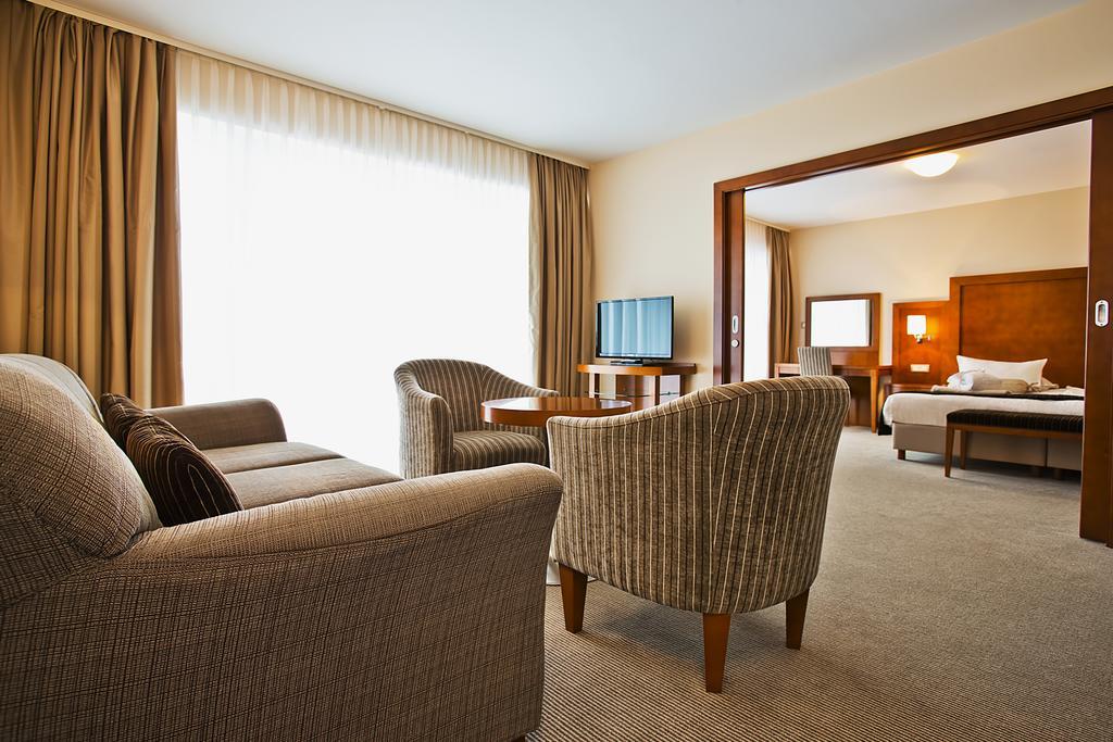 Spa&Wellness Hotel Pinia Malinska Camera foto